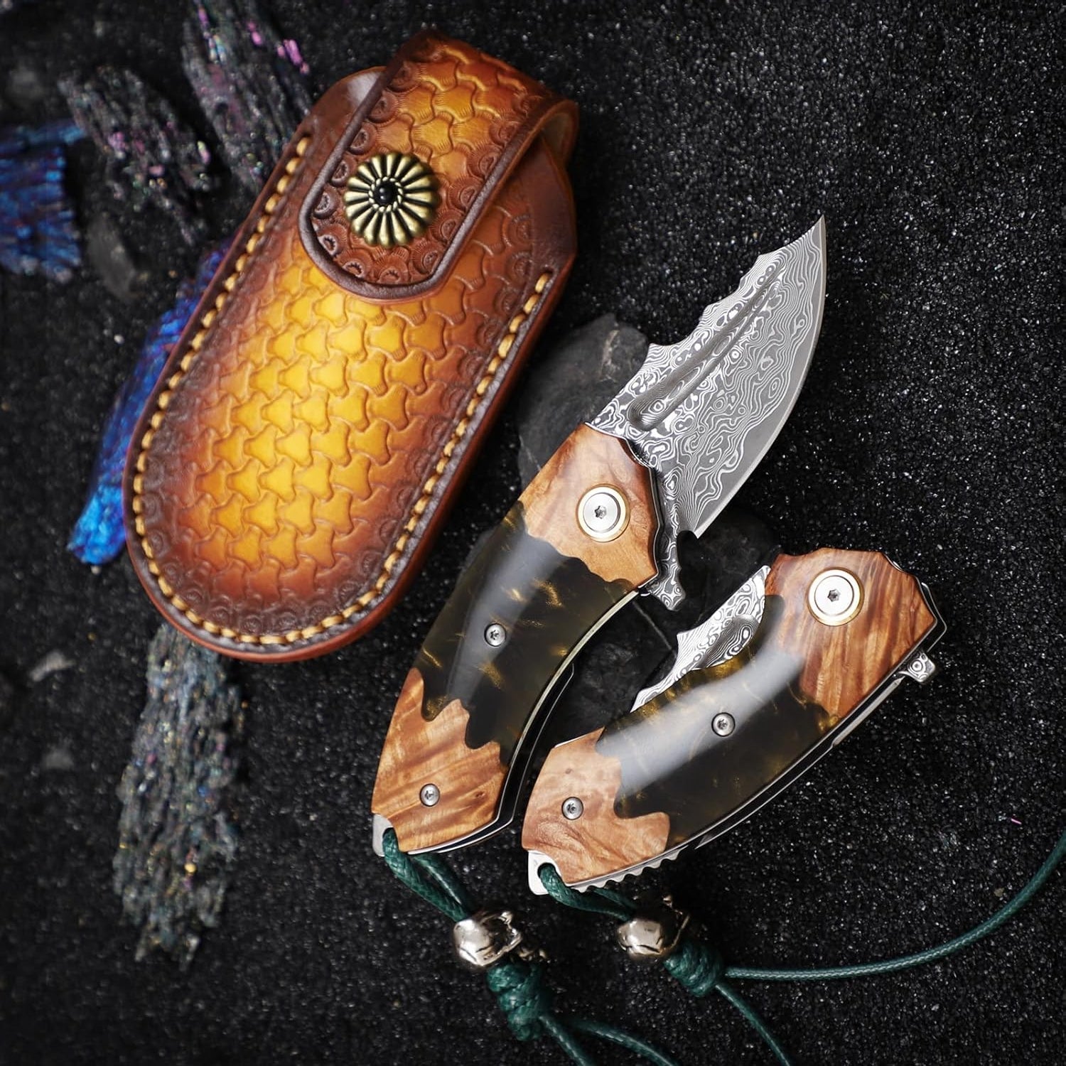 Handmade Japanese Damascus Steel Pocket Knife - EDC Folding Knife With Leather Sheath - Resin and Maple Handle